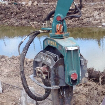 Sheet Pile Driving Machine - Yellow Color & Excavator-Mounted Flexibility