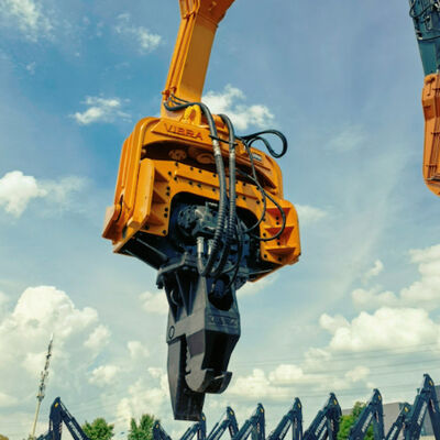 The Long Sheet Pile Solution: A High-Performance Pile Driver for Dense Soil & Tough Sites