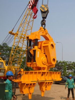 Вибромолот DZ150A – двигатель 150 кВт + амплитуда 12,5 мм – идеально подходит для морских фундаментов и кессонов в России